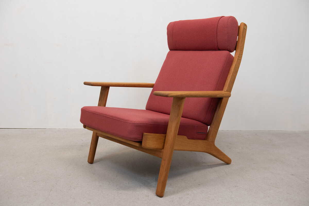 Easy Chair/GE290H/H.J Wegner SOLD