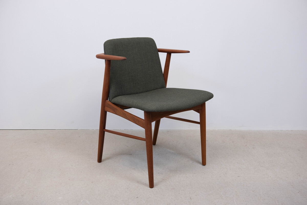 Arm Chair/Hans Olsen