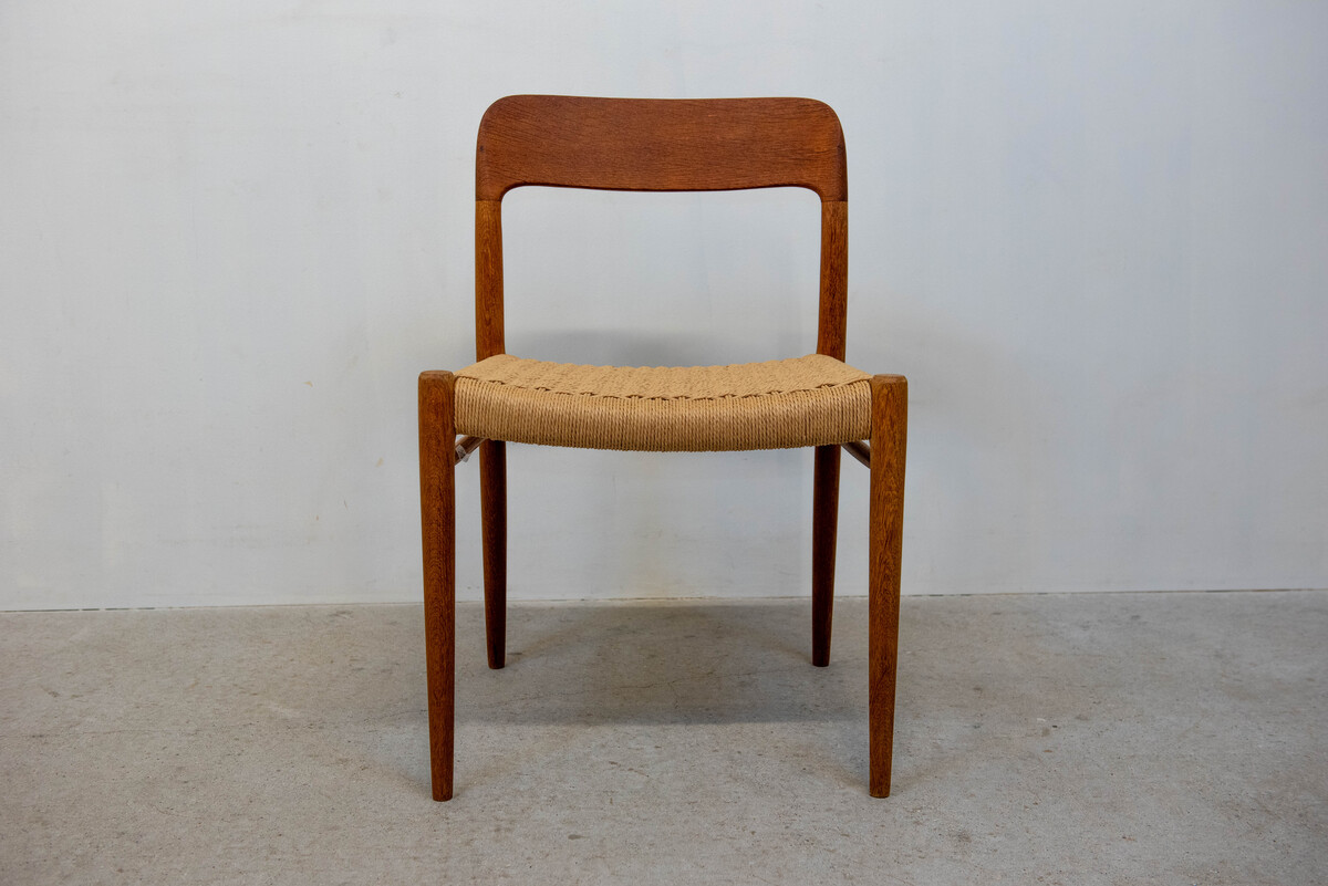 Chair/N.O Moller