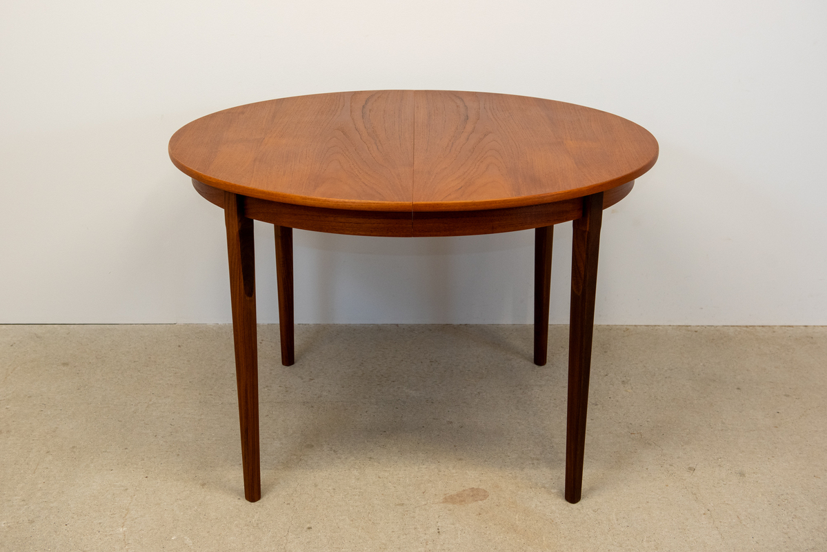 Dining Table R110 [Sold]