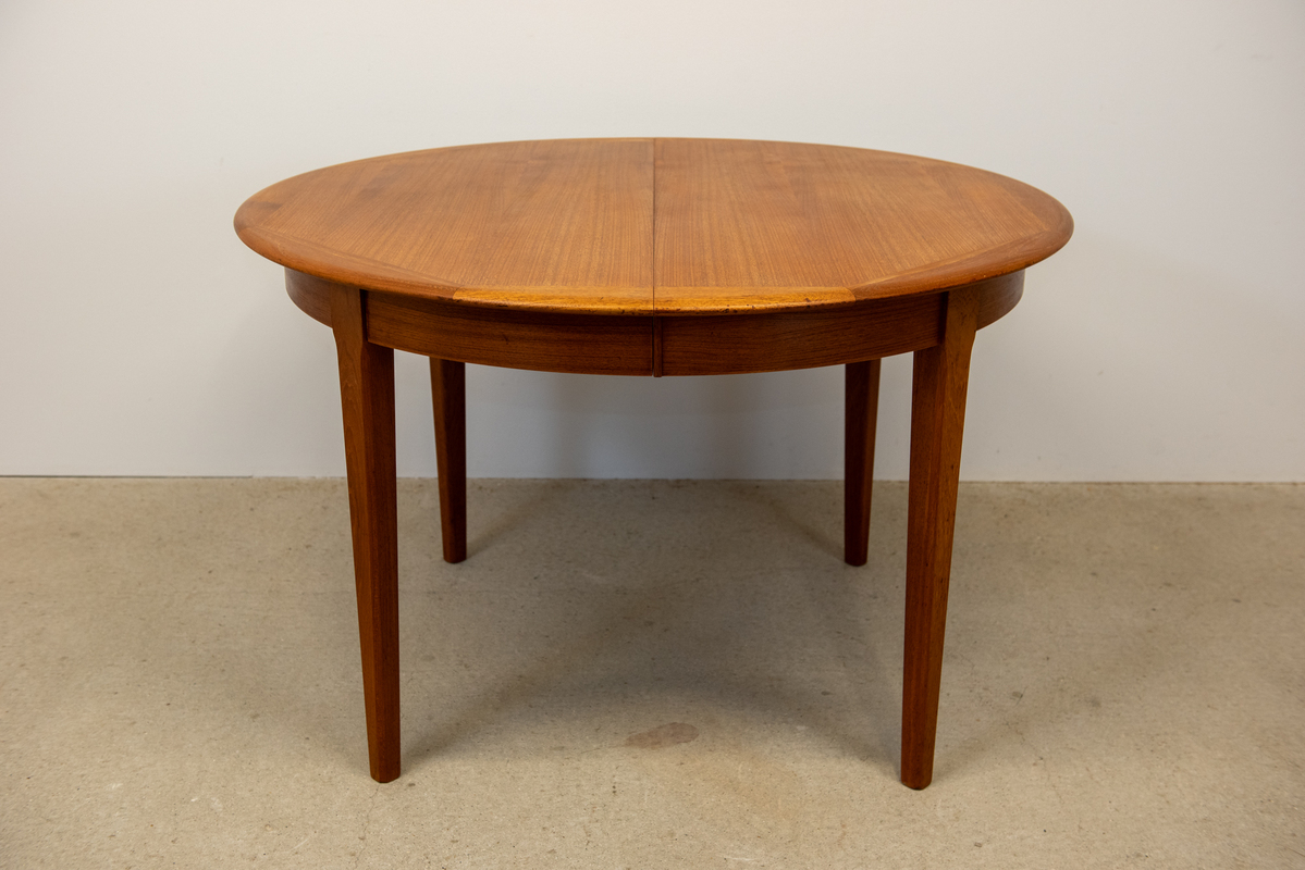 Dining Table R 113