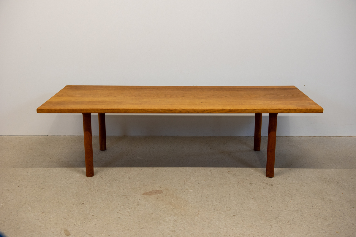 Coffee Table/AT12/Wegner 150[Sold]