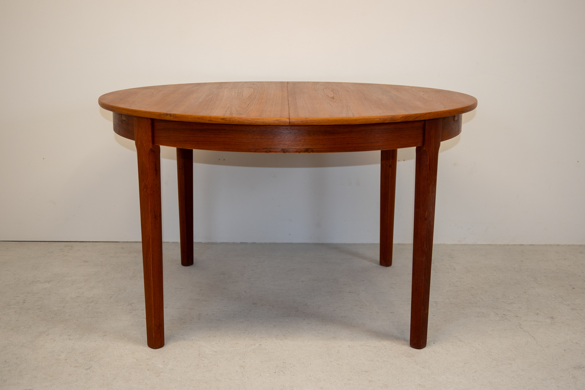 Dining Table R 123 folding leaf[Sold]