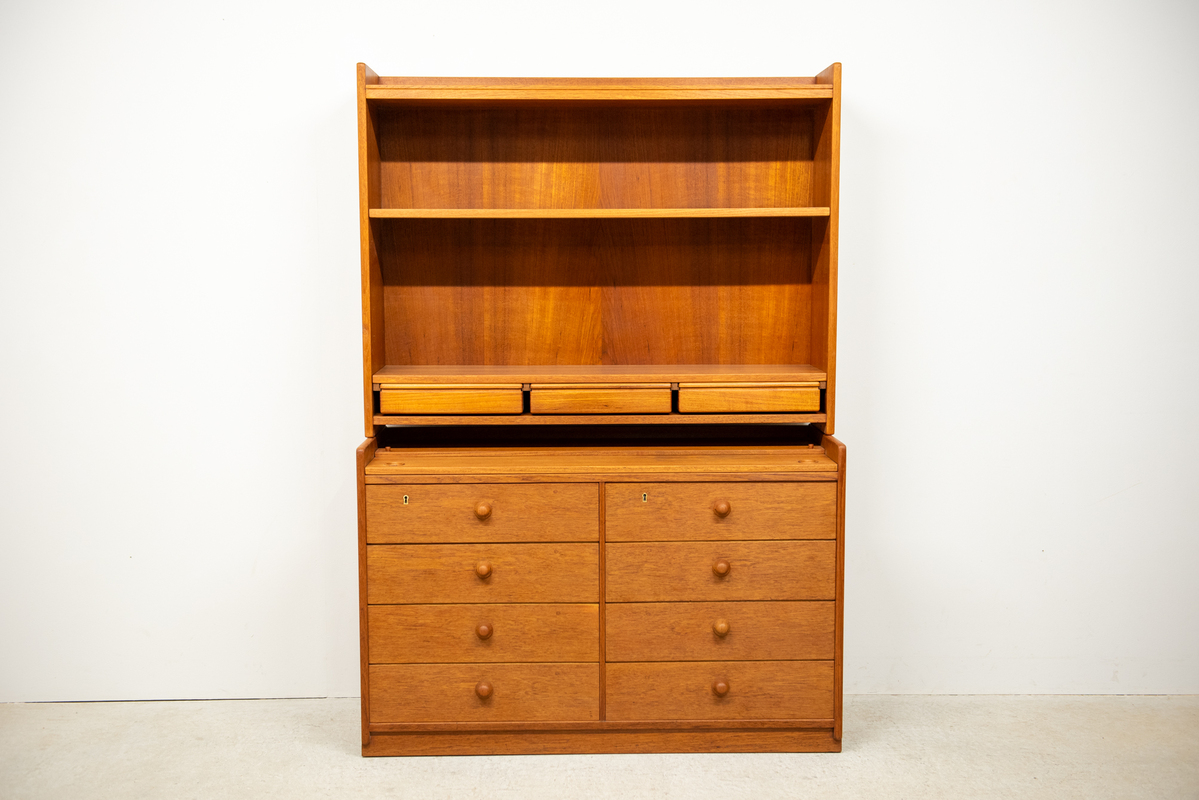 Bookcase/Ejner Larsen&Axel Bender Madsen
