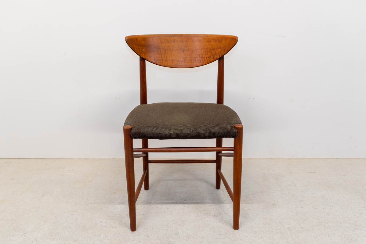 Chair Peter Hvidt&Orla Molgaard Nielsen